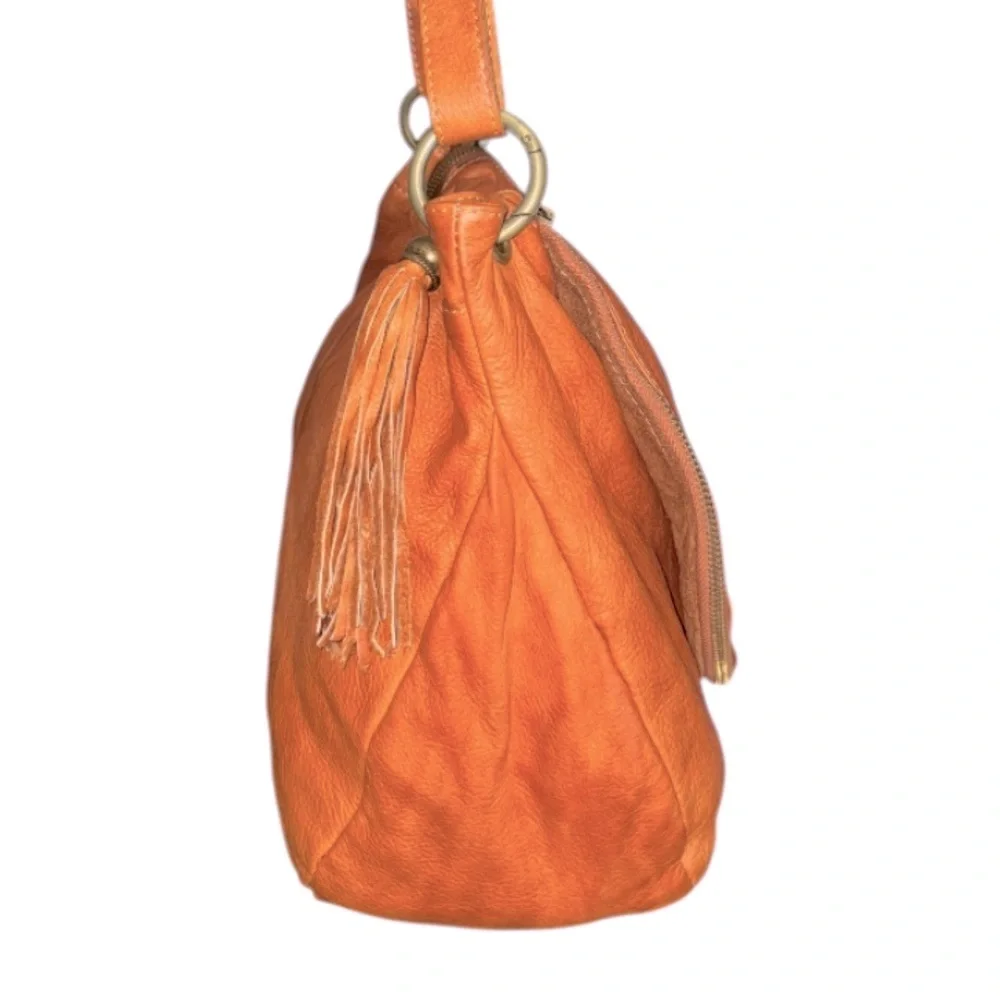 TUSCANY LEATHER soft leather shoulder bag‎ with tassel made in Italy